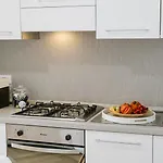 Paradise House - Oasis Apartman